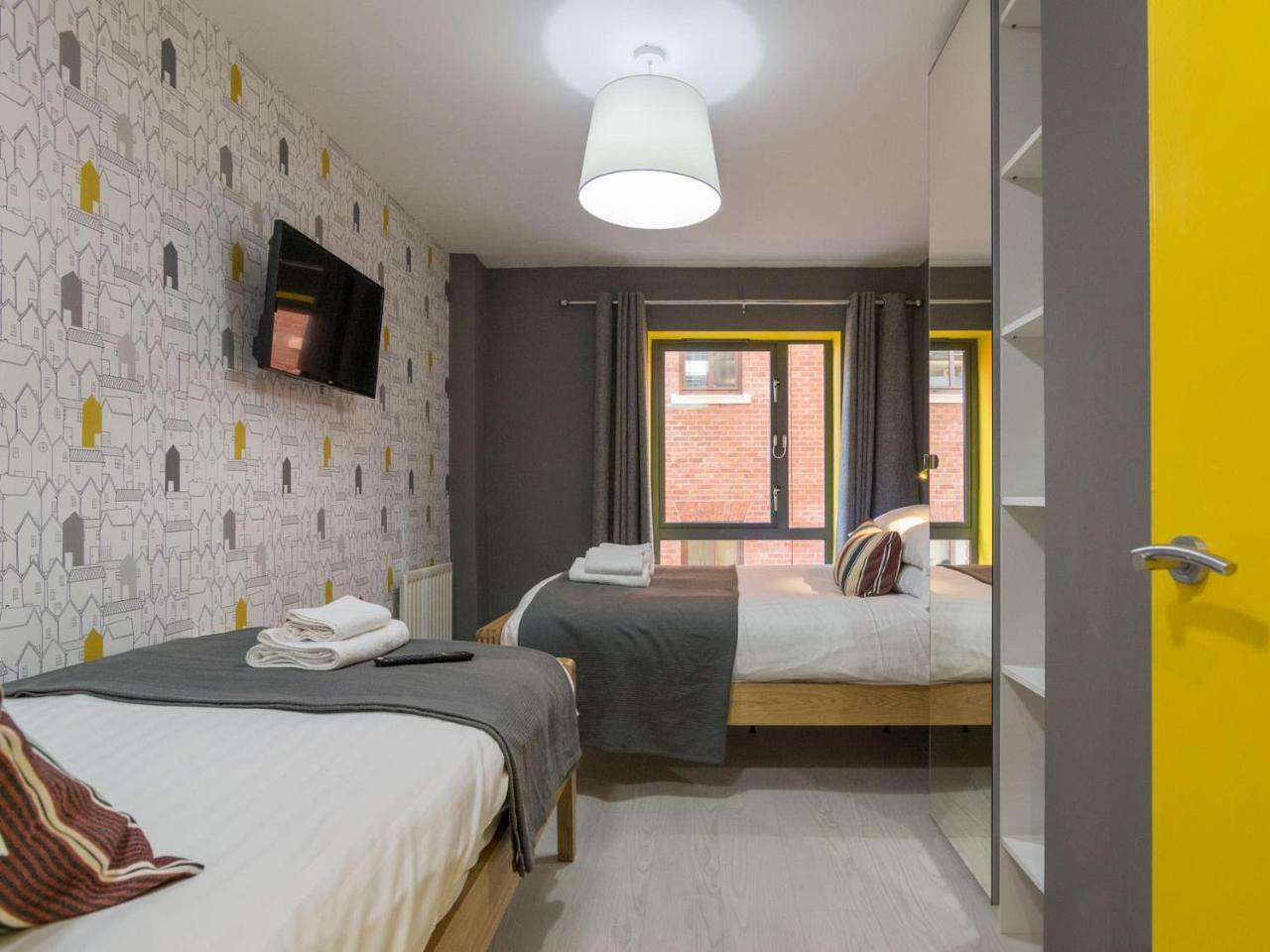 Central Belfast Apartments: Citygate Apartments III Apartment *